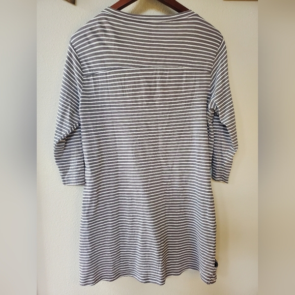 Toad&co Womens Gray/white striped tunic top. 3/4 length sleeves. Oversized. Size - Picture 6 of 6